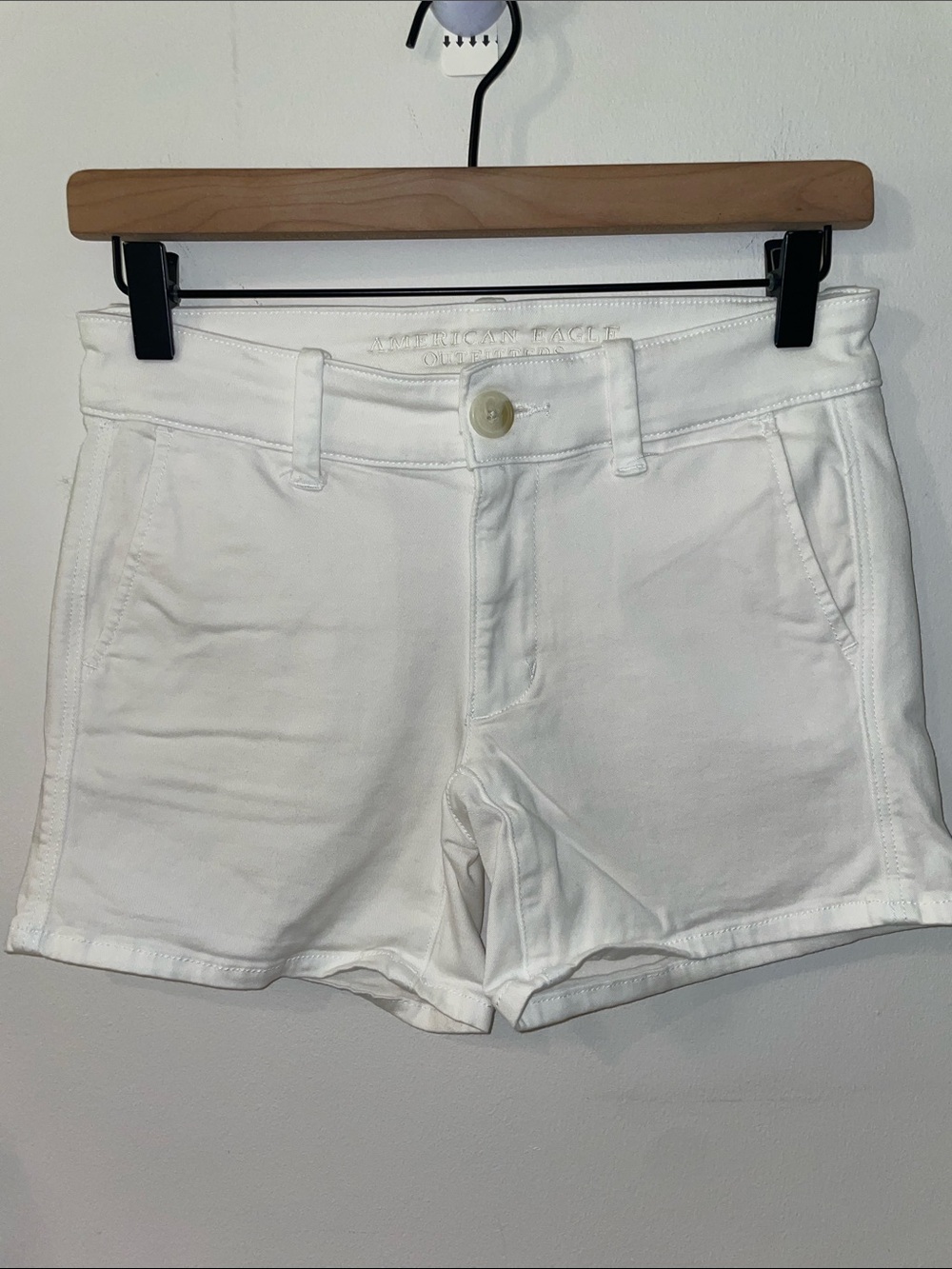 American Eagle Outfitters Duper Stretch Midi Jean Shorts Women's Size 2 EUC